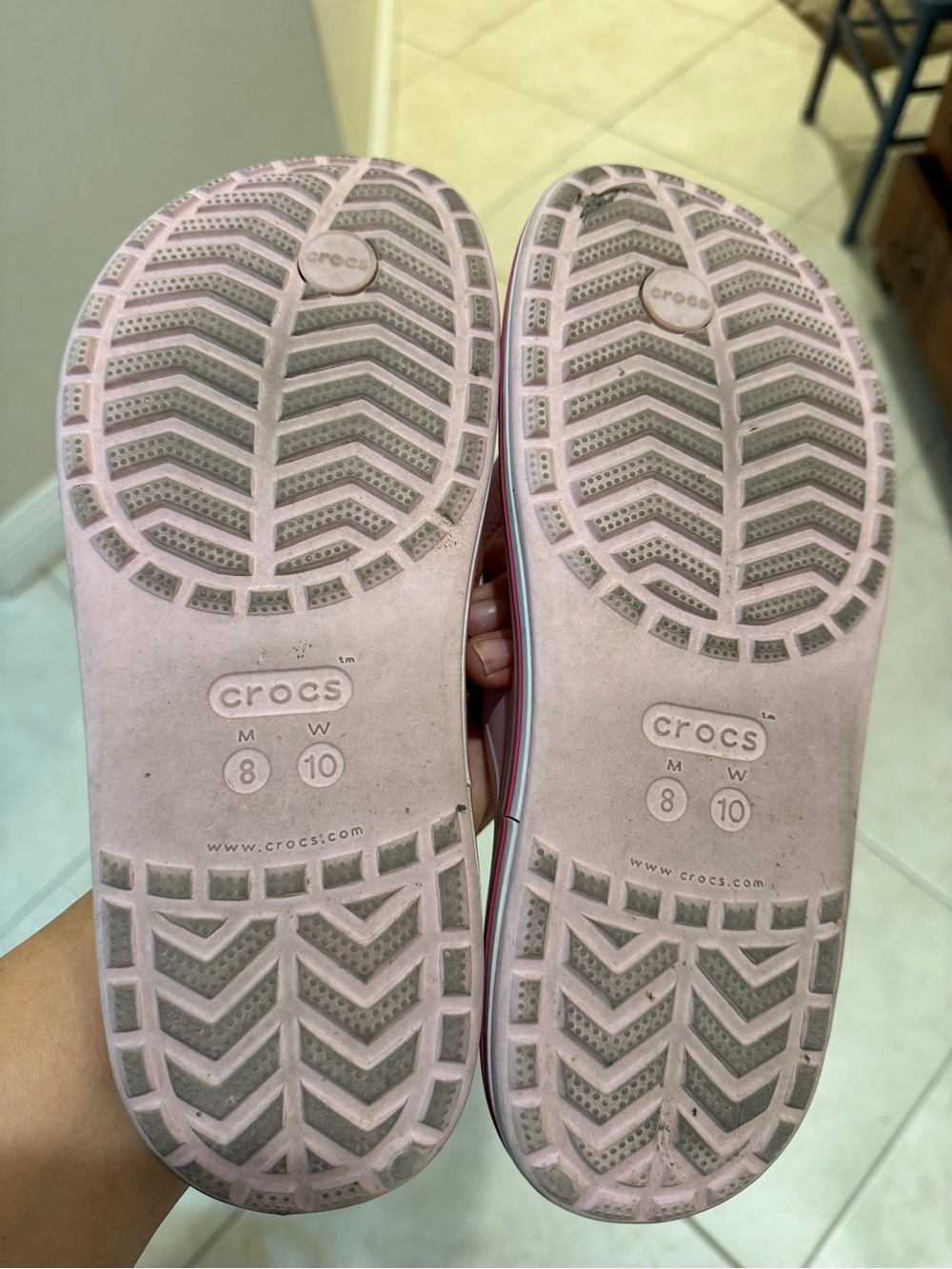 CROCS women’s Light Pink flip flops